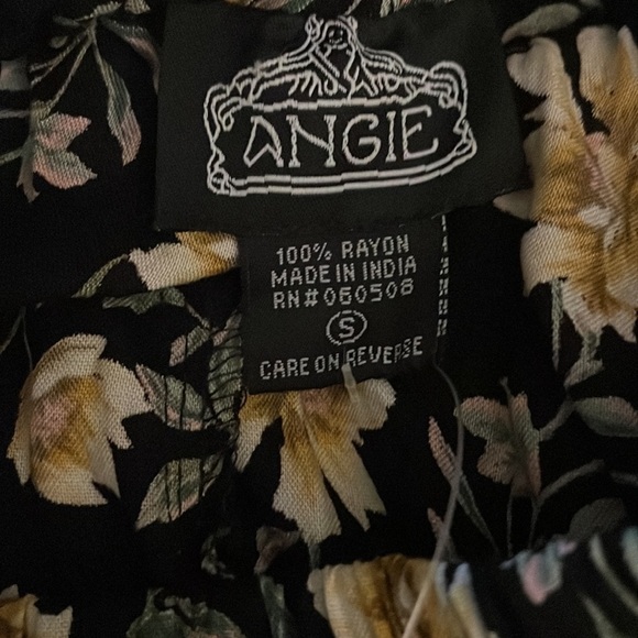 Angie | Women's Floral Jogger Pants | Size S - Picture 6 of 6